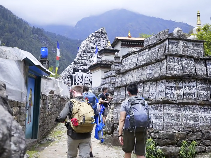 ebc trekking adventure nepal