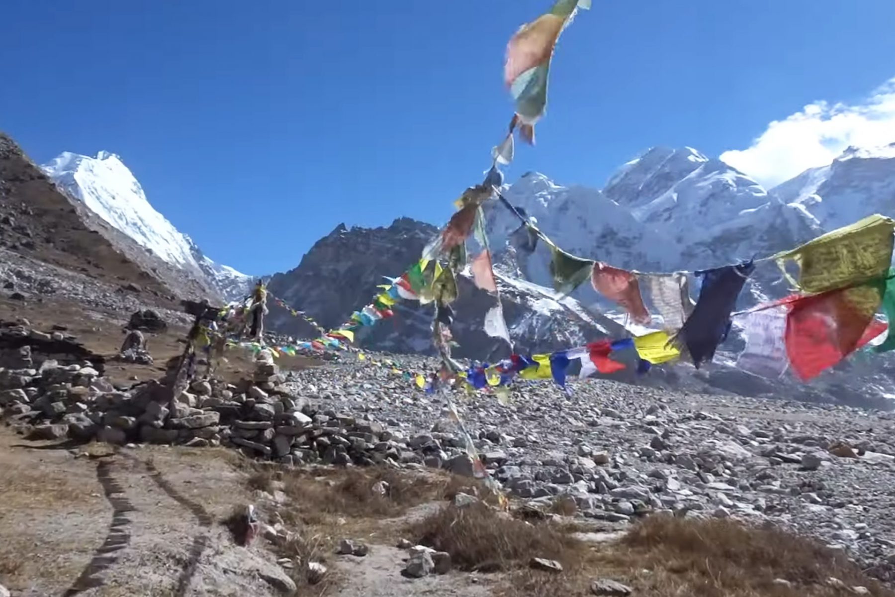 mountian in kanchenjunga region