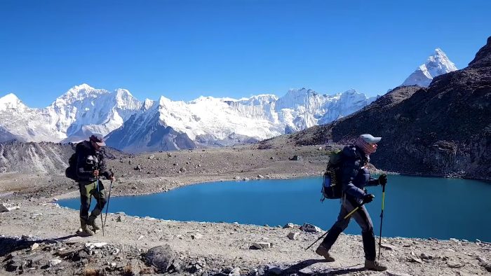 everest three pass trek (best treks in nepal)